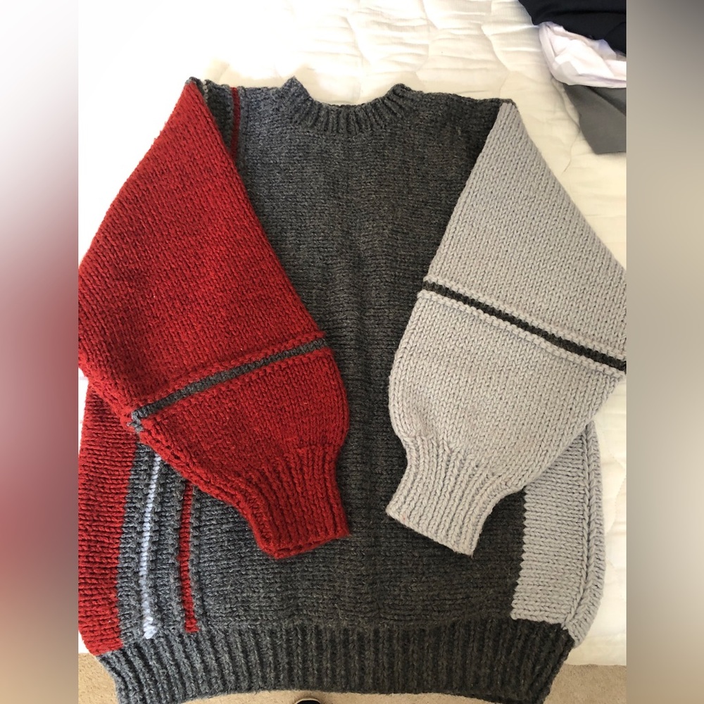Men’s’ wool hand crafted sweater, XL ?
